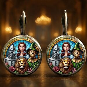 Antique Gold Plating Wizard of Oz Earrings